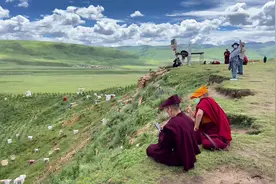 中国最大的尼姑庵在四川甘孜县，亚青寺，她们也叫觉姆视频封面
