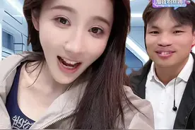 原来嘴哥才是三只羊隐藏最深的大佬，连曾志伟都主动给嘴哥敬酒！视频封面