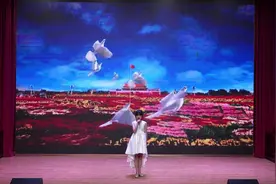 2024年五（2）班 赵心怡诵读《中国脊梁》视频封面