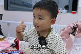 今天带着俩孩子去医院看幺舅 没想到真被臭小宝说中了视频封面