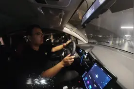 北京现代库斯途2.0T顶配，提车小半月了，跑了不到500KM