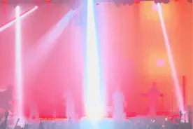 民谣的尽头一定是摇滚。国内livehouse看南京1701