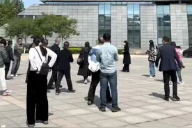 中车石家庄车辆有限公司，见证石家庄这座城市的百年发展史！视频封面