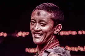 这可能是他这一辈子唯一的一张照片或者第一张照片…@抖音短视频 #北京 #南京 #拉萨 #回忆 #广州 #深圳视频封面