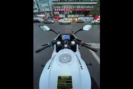 上岸上岸，删掉那些HR，扔掉那些没用的书，专心上班，卖车 . . .视频封面