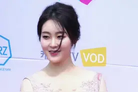 主持人姐姐红毯秀#申雅英视频封面