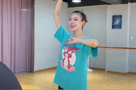 不是吧 不会还有人不会动脖子吧哈哈#艺考生 #舞蹈生 #一年一度校园戏精大赛 #笑点联盟计划 #校园视频封面