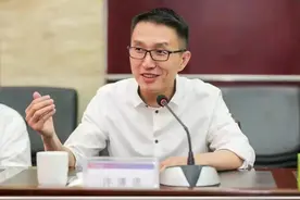 #晋江 #恒安集团 许连捷将辞任恒安CEO 长子许清流获委任视频封面
