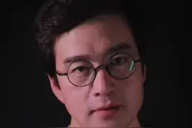 你开始逆天改命的三个预兆 #商业思维 #商业智慧 #跟着亮哥学营销 #商业认知 @DOU+小助手视频封面