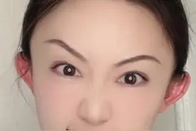 能及时发现自己的优点，才是好青年！干一行行一行#干啥啥不行 #银行小姐姐视频封面