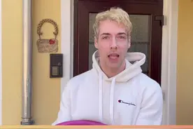 德国复活节找彩蛋的由来。#彩蛋 #德国 #复活节 #复活节彩蛋 #德国生活 #米夏犯错德语 #学德语 #德语视频封面