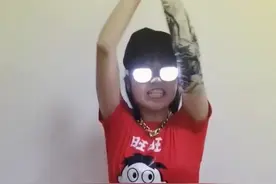 用八种声线唱《惊雷》！是你们叫我录的！还满意吗？（猥笑）#充能计划 #声优都是怪物 #惊雷 #挑战唱惊雷
