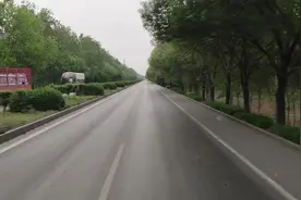 曾经繁华的106衡水段。这个时间没车了。跟过年一样视频封面