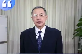 中国企业联合会、中国企业家协会党委书记、常务副会长兼理事长朱宏任：新阶段要大力鼓励广大中小企业心无旁骛、聚力发展视频封面