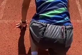 10月24日（采访时间），浙江丽水。#17岁男生百米成绩超过同期苏炳添，教练：不希望拿这么大标题吸引眼球，希望孩子踏踏实实，紧跟前辈的脚步。视频封面