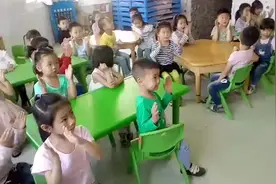 翻到手机QQ收藏的一段幼儿园的视频，好多视频没有了没有保存视频封面