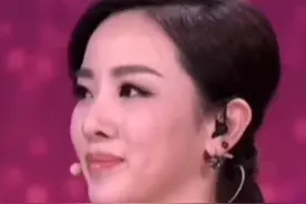 #李思思 回忆曾与#尼格买提 共同主持《#回声嘹亮 》，不禁潸然泪下。#搭档 @抖音短视频 (CNTV)视频封面