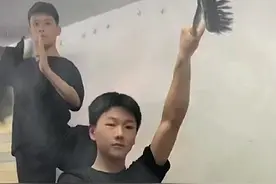 戏曲专业学生模仿十八罗汉。视频封面