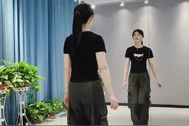 #因为热爱所以坚持 #最潮广场舞 #躁动的心狂野的唱 @抖音短视频 