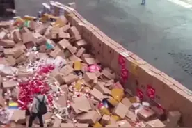 922万支假冒香烟灰飞烟灭！海南省烟草专卖局举行“3·15”销毁假烟活动  #315视频封面