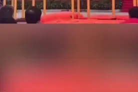 舞狮途中柱子倒地，表演者凭实力救场#高手在民间 视频封面