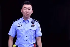 新款手铐了解一下！@小特视频封面