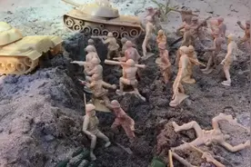 塑料小兵人玩具故事 定格动画- 战壕 2/3 
#玩具故事视频视频封面