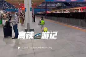 每个人在社会环境里面都是一个组成视频封面