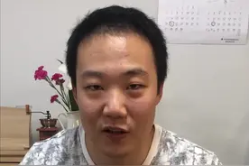 长在岩石上的牡蛎，原来得选这样的！#牡蛎 #刺身美食@DOU+小助手