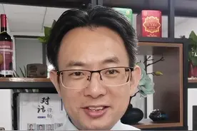 下午被汽车溅水怎么办？#抖来学法 #法律科普 #普法正能量 #汽车溅水 #汽车 #doudream创作者计划 @抖音短视频 视频封面
