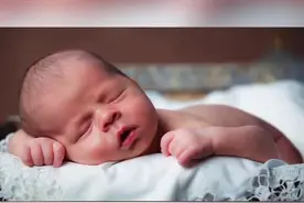 完整版深度睡眠曲，没有人能醒着听完，收藏起来，睡不着时打开听！#催眠曲 #摇篮曲 #放松 #解压 视频封面