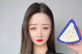 一天只吃一勺带臭味的食物 我这是吃了个啥啊？味道这么臭...#美食趣胃计划 #年夜饭 #内容过于真实视频封面