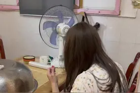 今天我们家来了一位美女❤️全家都很开心~#万万没想到视频封面