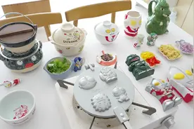 但凡小时候用这么可爱的餐具，我也不会挑食了吧#松饼 #奥特曼