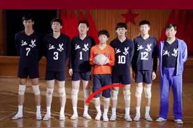 这可以说是平均身高最高的剧组了吧？#电影中国女排 #彭昱畅视频封面