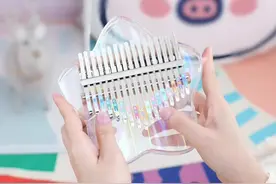 这首歌有人不会唱吗？#猪猪侠 #拇指琴 #简谱#我的宝藏歌单 #卡林巴弹奏