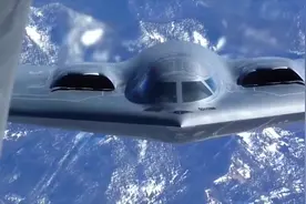 b2幽灵轰炸机满载重量170吨，满舱油量75吨，可机载弹药20吨重视频封面