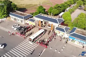 一起祝襄阳4万多名考生旗开得胜！视频封面