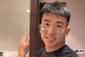 今天给大家分享一下男模特出门是怎么打扮的！#男生发型