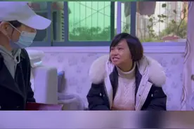 #亚洲杯 #女足 张琳艳母亲讲述 女儿特别独立 看完女儿比赛后 非常激动开心视频封面