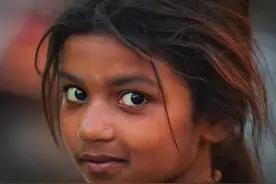 “两孩政策”搅动印度，139名公众人物致信总统视频封面