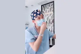 你的笑容，价值百万😄视频封面