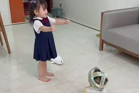 又是被这父女俩强行撒狗粮的一天，心塞。。。#骗你生女儿系列视频封面