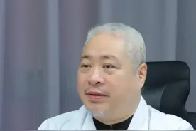 皮肤擦伤别乱用药，孙叔教你正确处理 #医学科普 #皮肤 视频封面