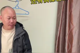全程高能，根本笑不过来#光头文 #高情商聊天 #原创搞笑视频封面