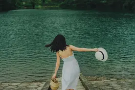 抓住夏天的尾巴📷不露肚的孕妇照pose大全 #拍照姿势视频封面