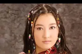 卓玛，（女神）汉名唐泽英，女，最负盛名的藏族舞蹈家，中央民族大学教授。1999年，她与同龄的北京建昊集团董事长袁宝璟结为伉俪。2004年，38岁的袁宝璟号称拥有37亿资产，下属企业60多家，被誉为“北京的李嘉诚”。 视频封面