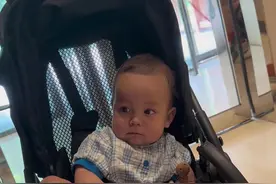 怎么带自己的小宝宝出国？攻略来啦！#人类幼崽观察团 #混血萌娃视频封面