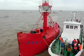 东海航海保障中心对南槽航道96座导助航标志进行调整和设置，长江口通航能力将大幅提升视频封面
