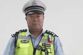 试验仅供参考！但奉劝各位，喝酒不管多少，别开车！别开车！别开车！#守法规知礼让 #劝止酒驾 #你安全带了没 视频封面